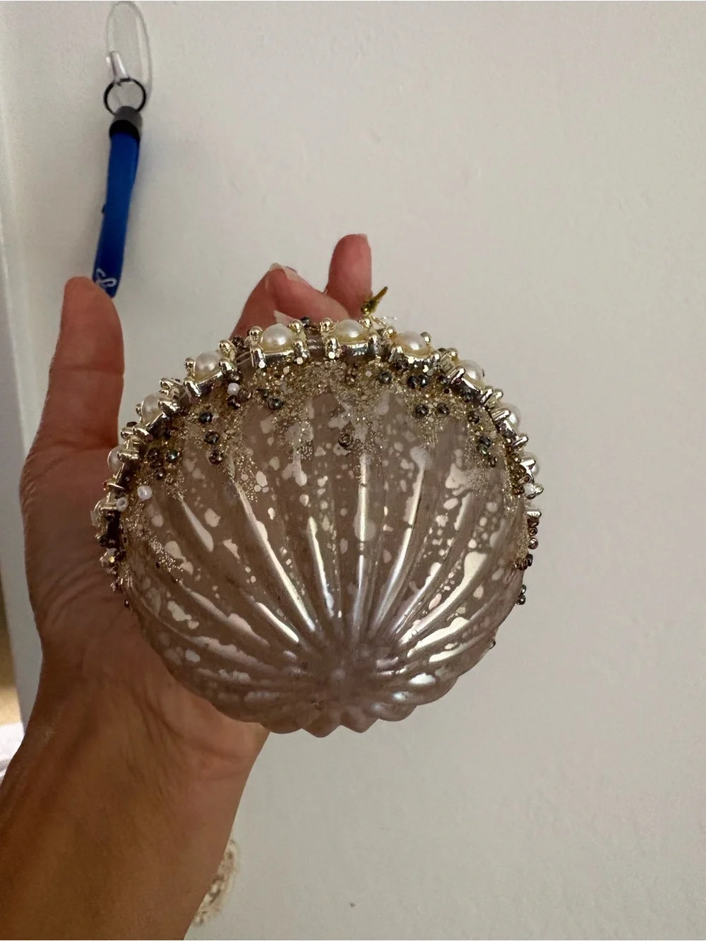 Elegant Blush Pearl and Gold Holiday Ornament Set - 5 Pieces